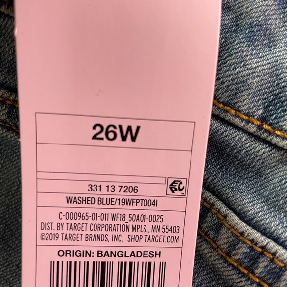 Wild Fable Destroyed Mom Jeans (NWT) - Picture 5 of 8